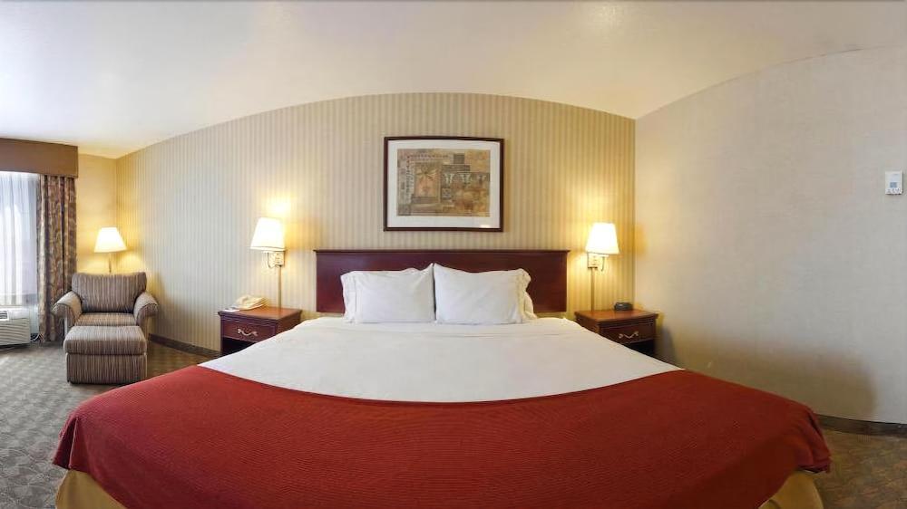 Holiday Inn Express Hotel & Suites Henderson - Traffic Star By Ihg Extérieur photo