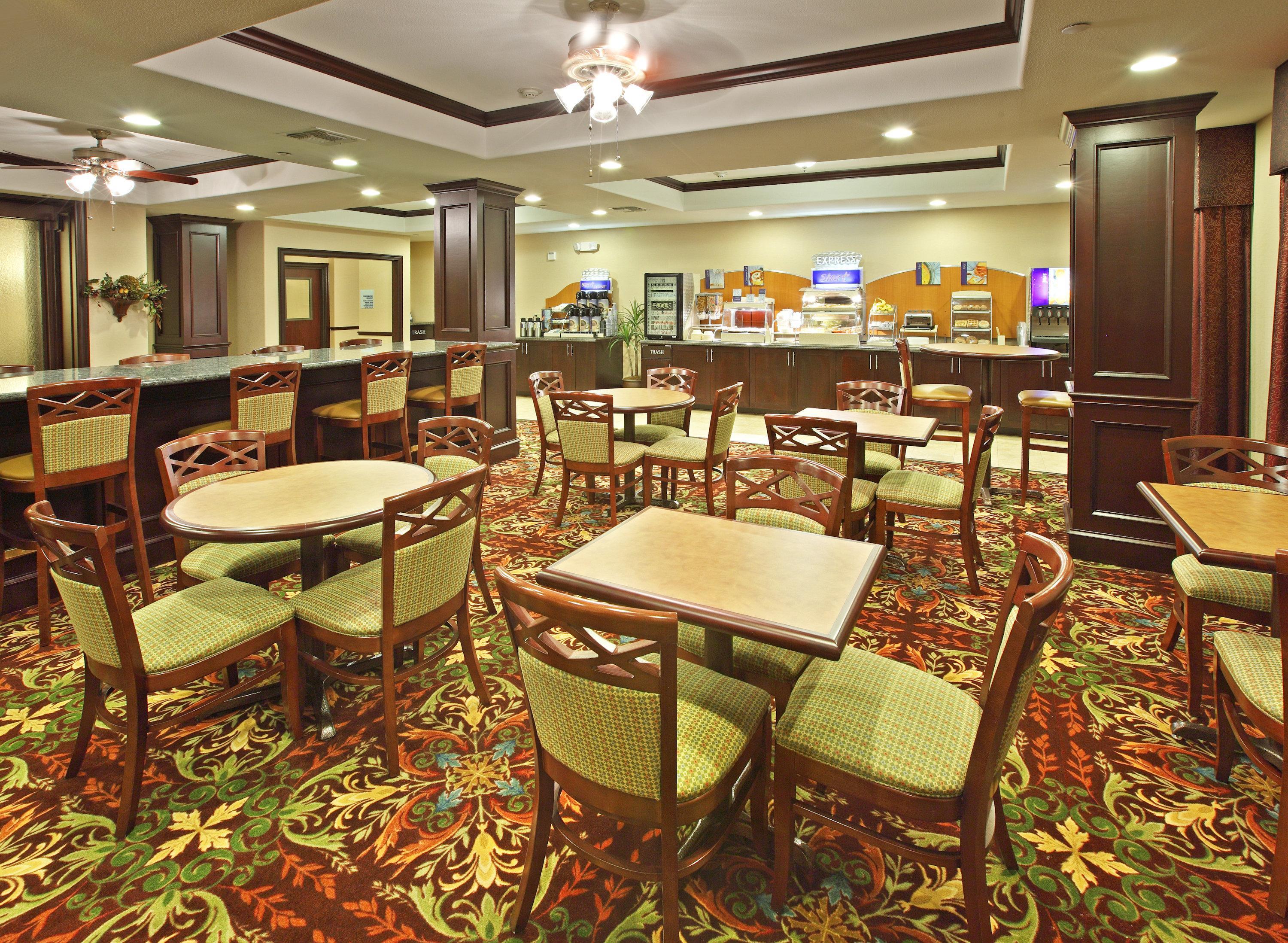 Holiday Inn Express Hotel & Suites Henderson - Traffic Star By Ihg Extérieur photo
