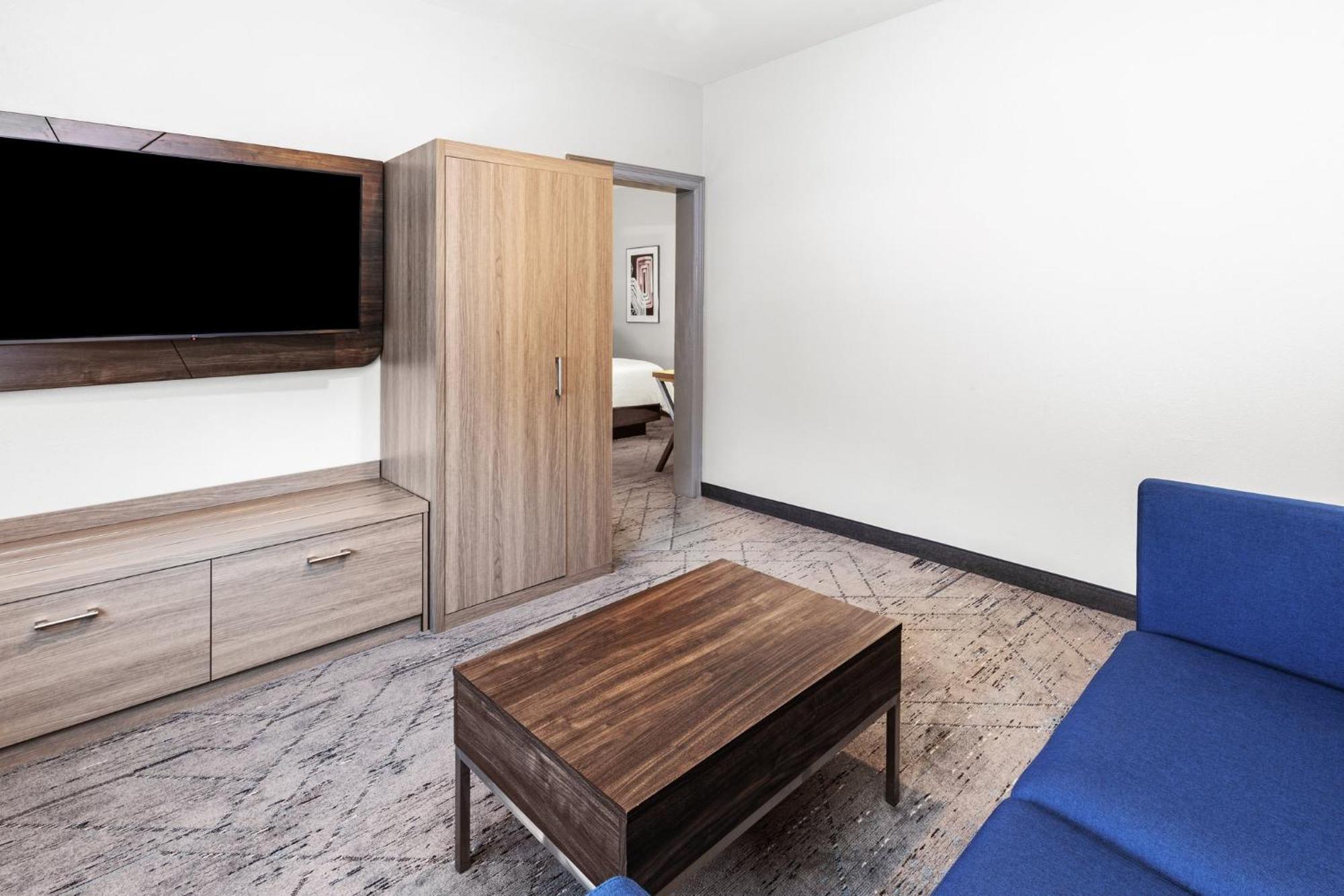 Holiday Inn Express Hotel & Suites Henderson - Traffic Star By Ihg Extérieur photo