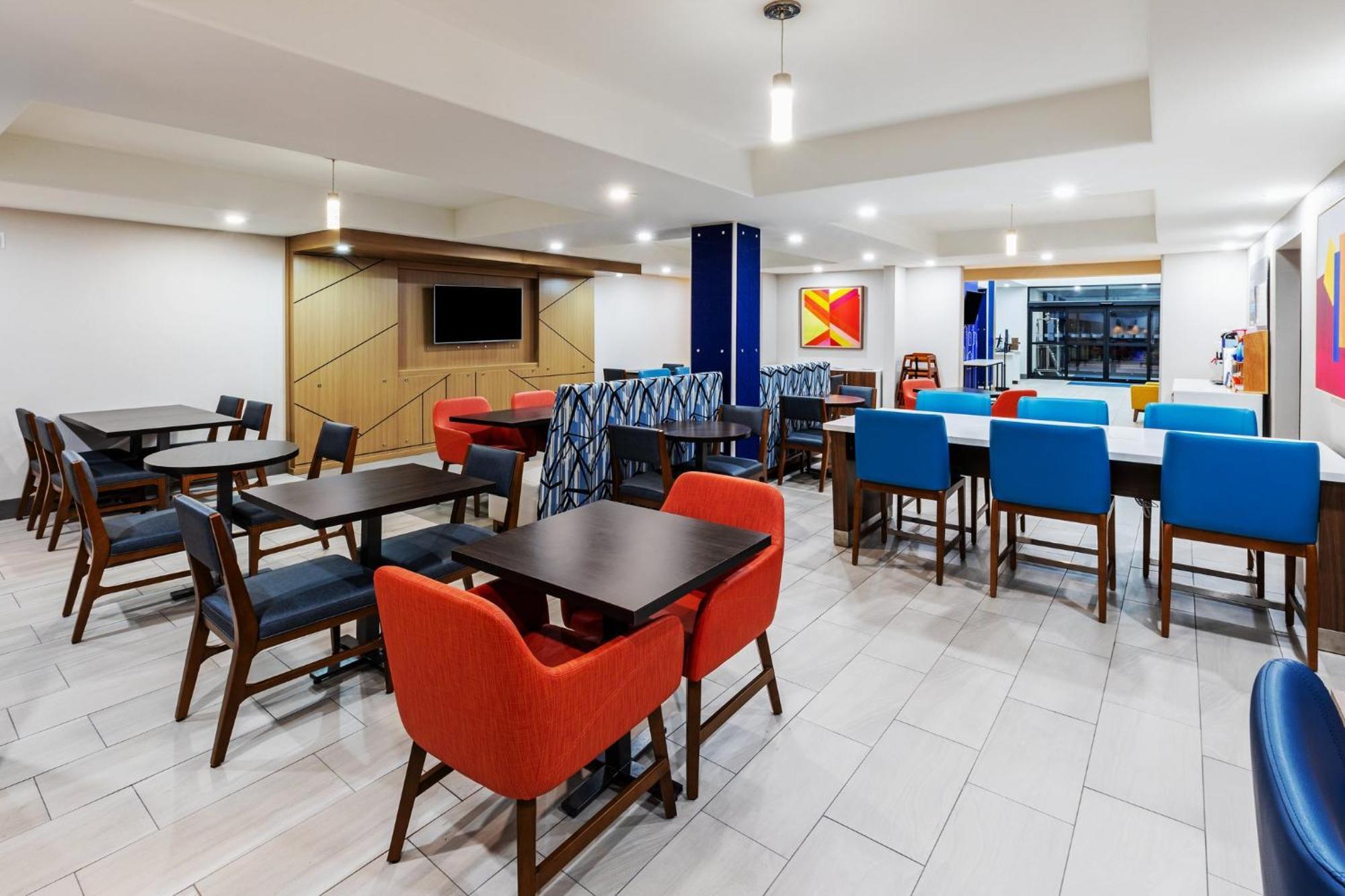 Holiday Inn Express Hotel & Suites Henderson - Traffic Star By Ihg Extérieur photo